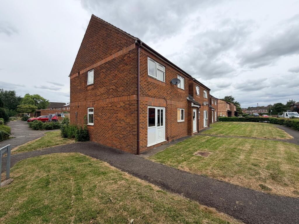 34 Tame Way, Hinckley, Leicestershire LE10 0XT