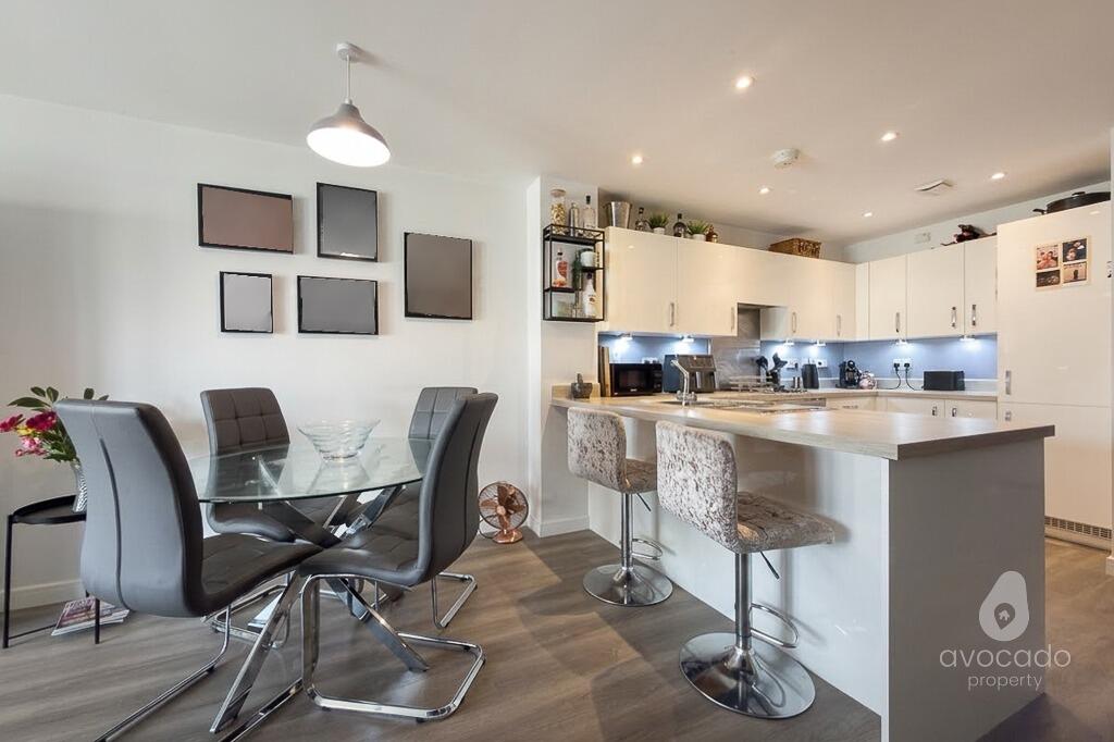 House in Binfield, Amen Corner (North), Temple Park - View 2
