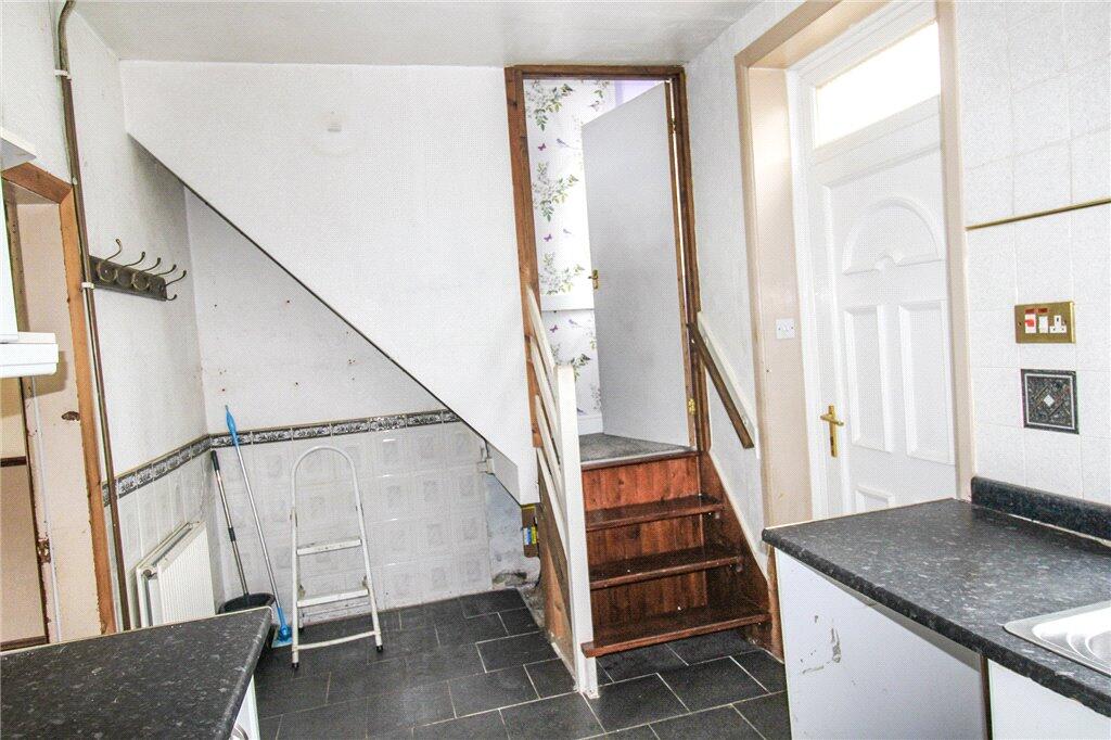 House in Bradford, Steeton with Eastburn - View 4