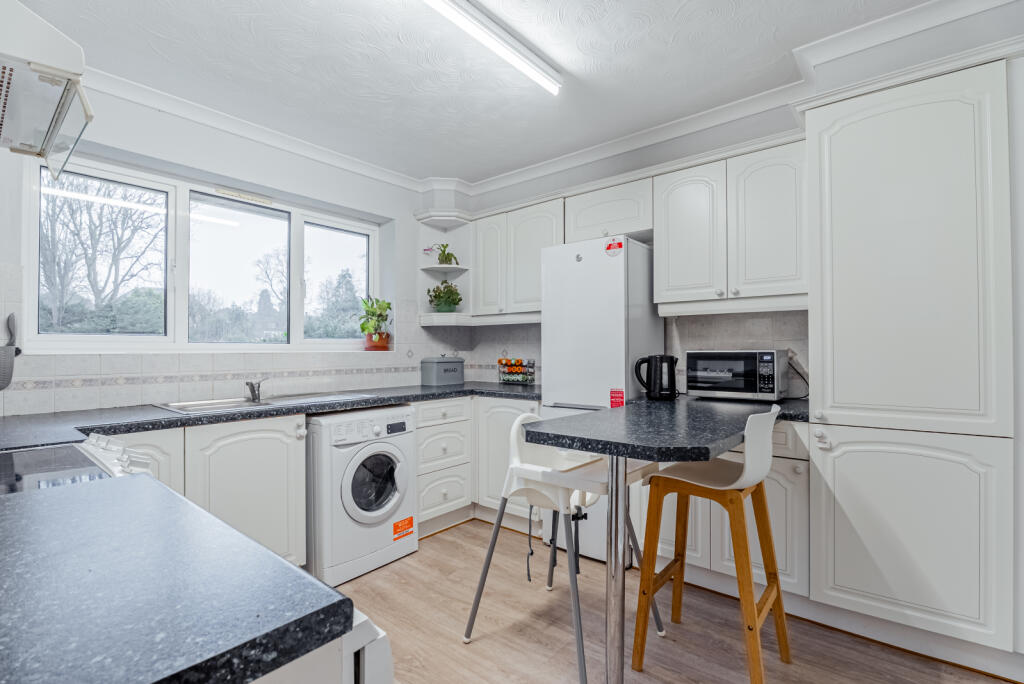 Additional image 7 of Charmouth Court, St. Albans, Hertfordshire, AL1