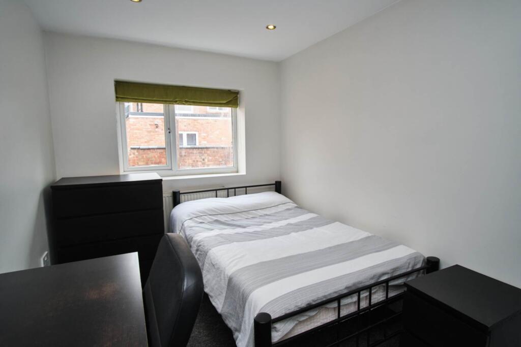 House in Leicester - View 4