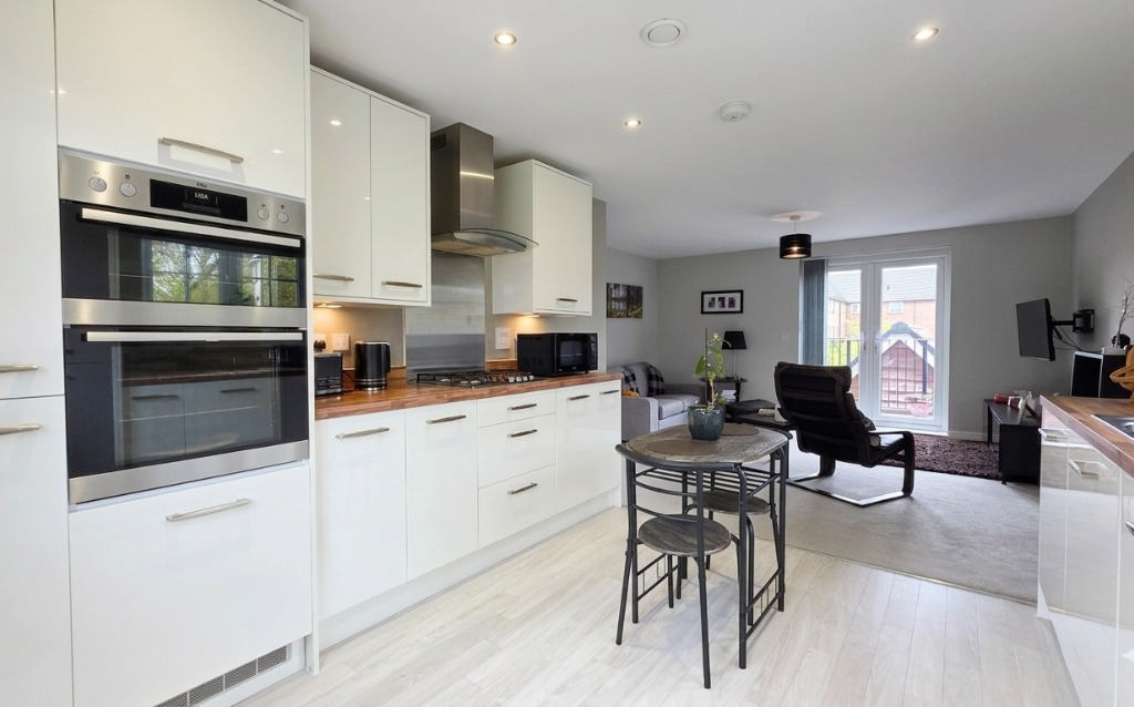 Apartment in Finchampstead - View 3