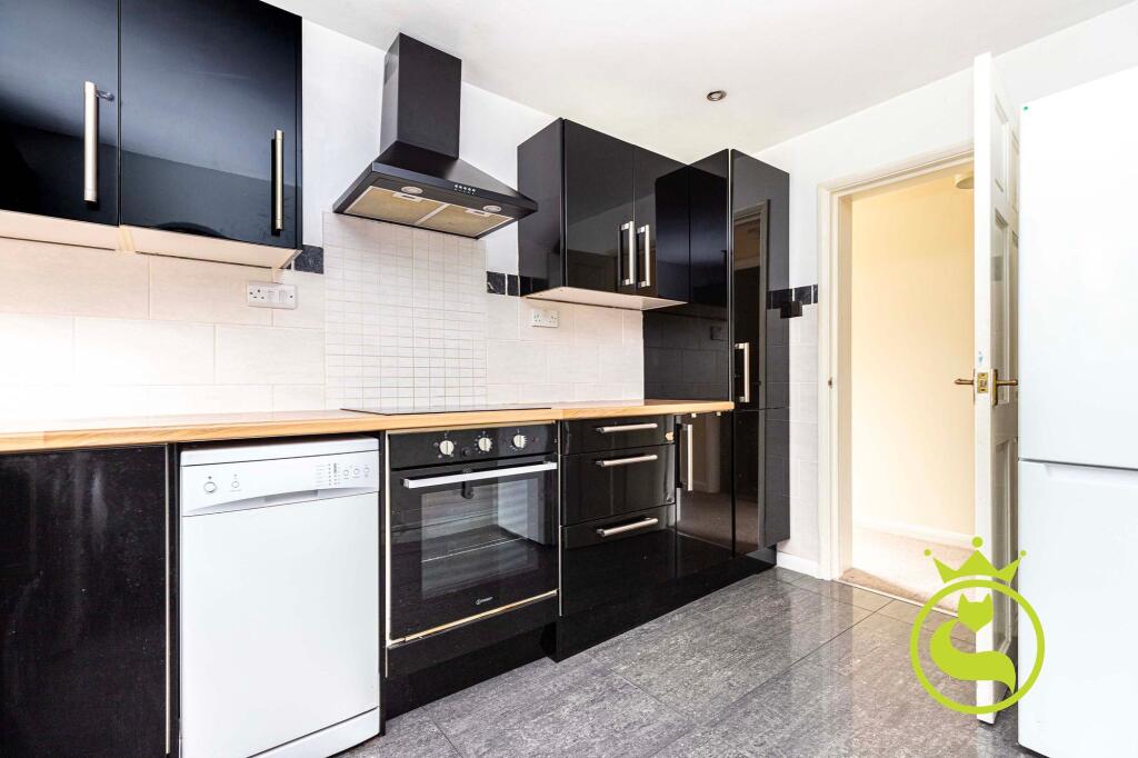 Apartment in Bournemouth, Alder Hills, Poole - View 5
