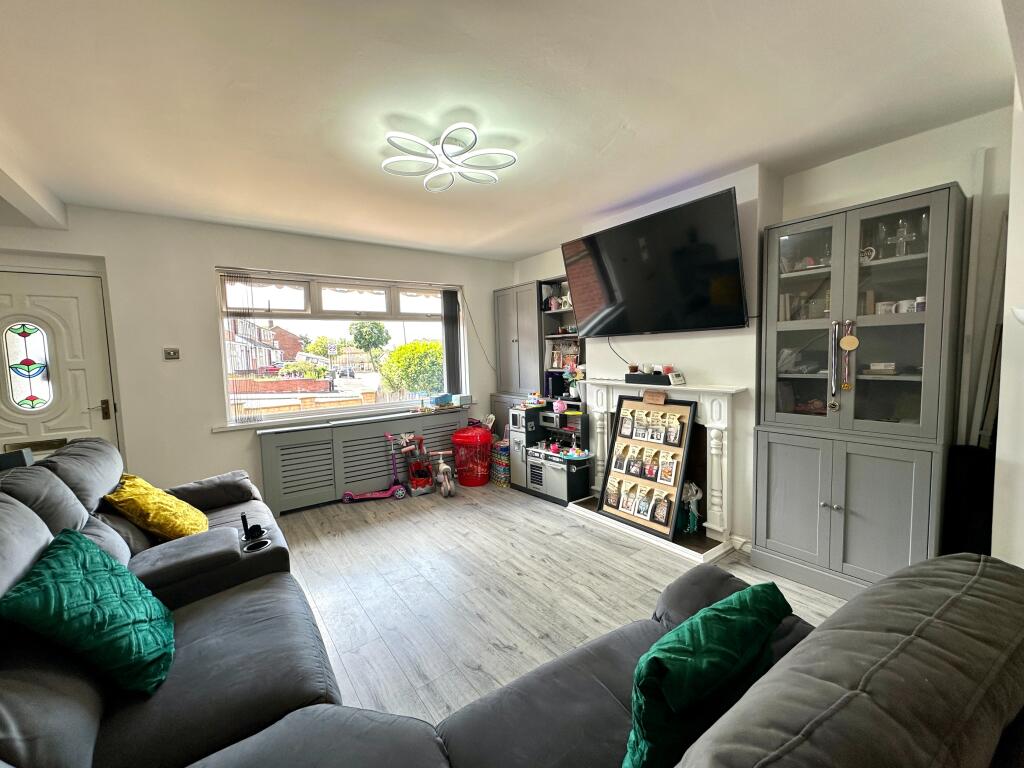 House in Sandwell, West Midlands - View 3