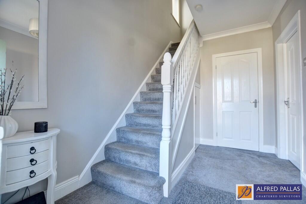 House in South Tyneside, Whitburn - View 2