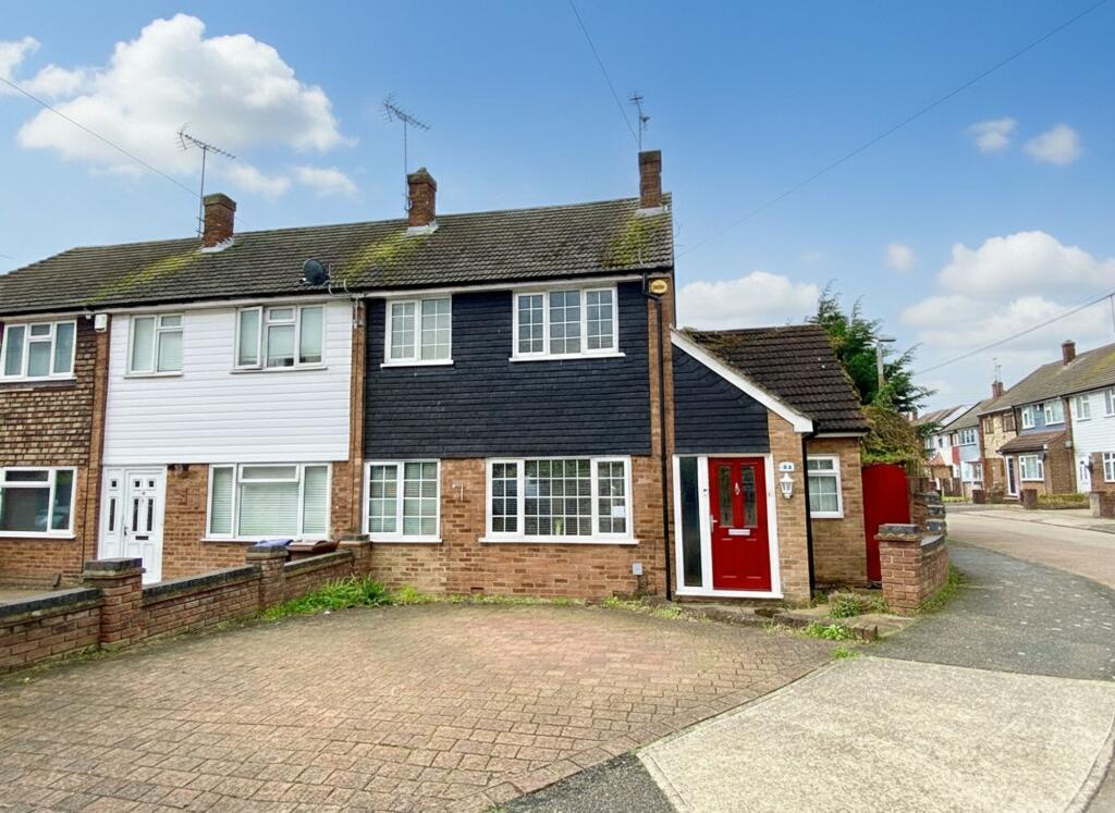 Main image of property: Larkswood Road, Corringham, SS17