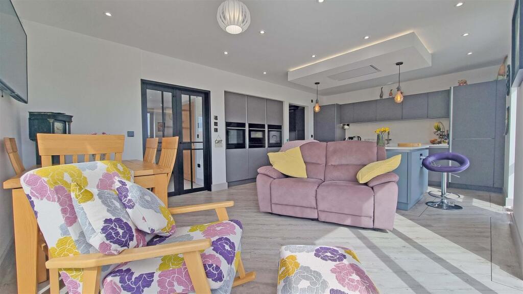 Additional image 7 of Salter Street, Earlswood, Solihull