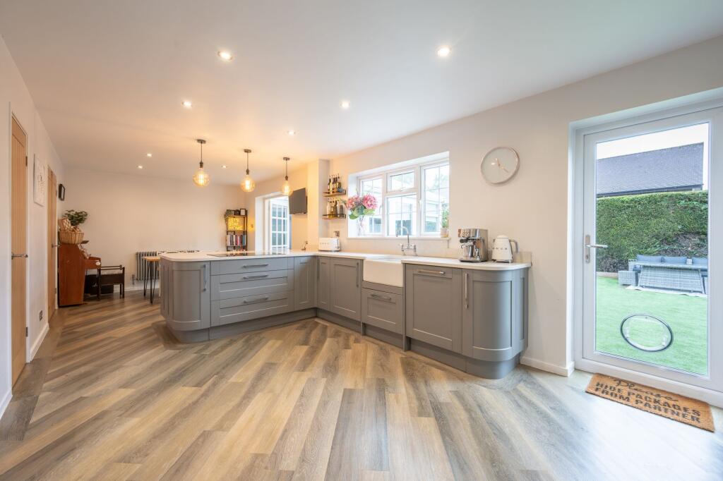 Mallard Close, Aughton, L39 photo 3