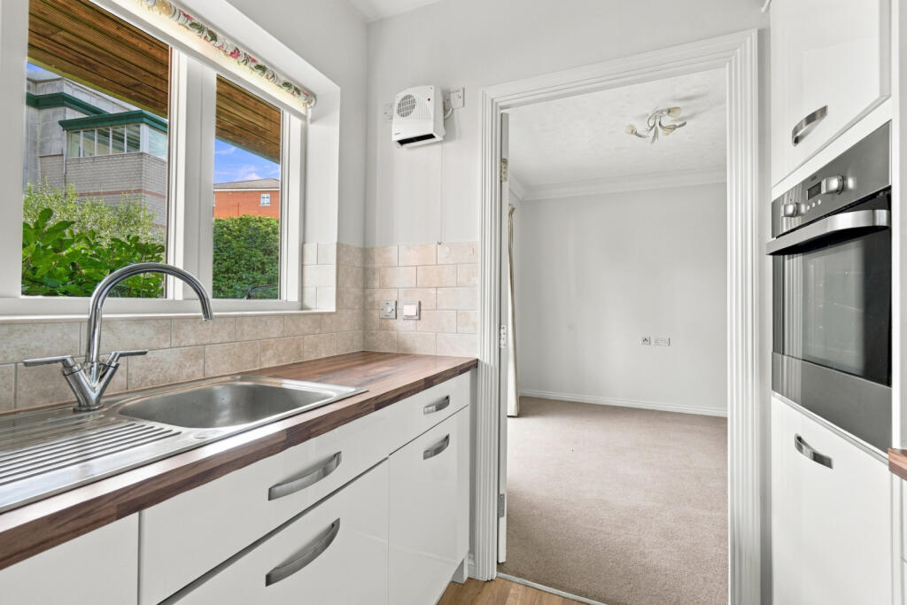 Nicholls Lodge, South Street, Bishop's Stortford, Hertfordshire, CM23 photo 3