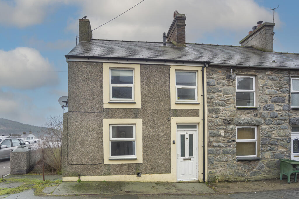 Main image of property: 20 Cefnfaes Street, Carneddi, Bethesda, Bangor, Gwynedd LL57 3BW