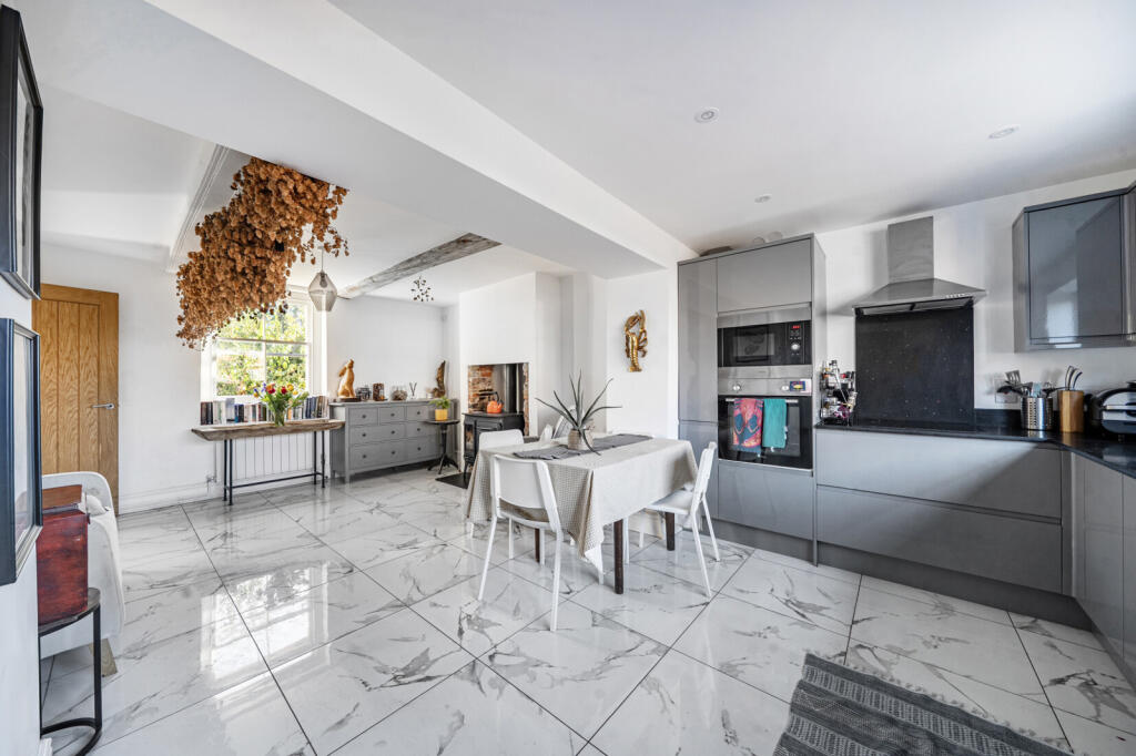 House in South Oxfordshire, Preston Crowmarsh, Benson - View 2