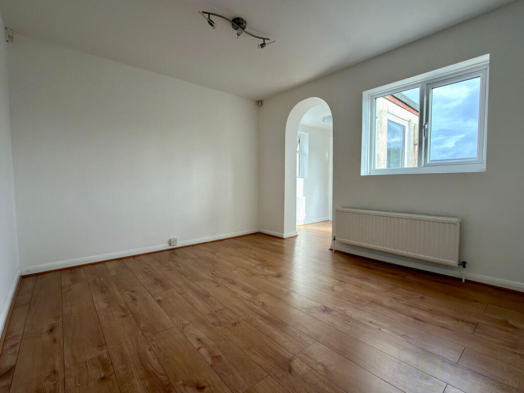 Apartment in Lewes, Peacehaven - View 2