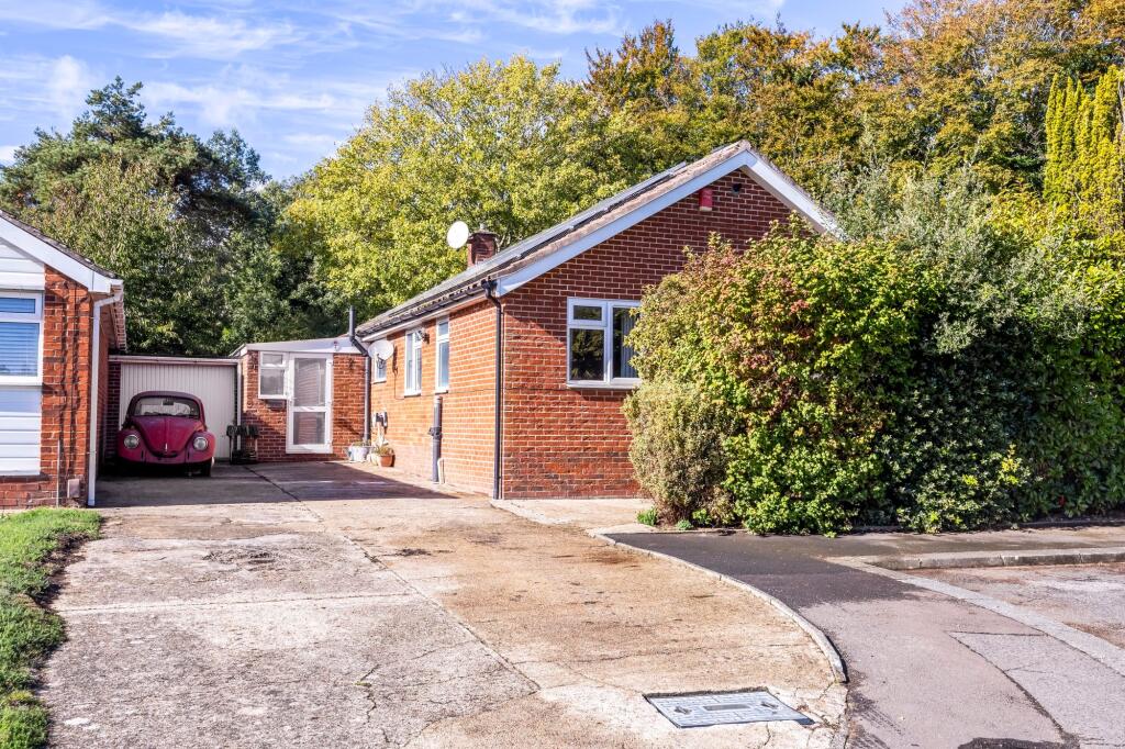 Main image of property: Copthorne Close, Worthing, BN13