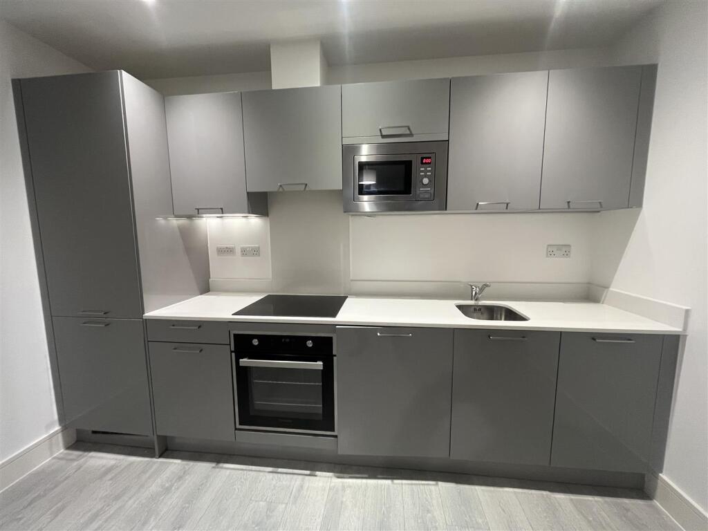 Main image of property: Towergate House, 352 Avebury Boulevard, Milton Keynes, Buckinghamshire, MK9