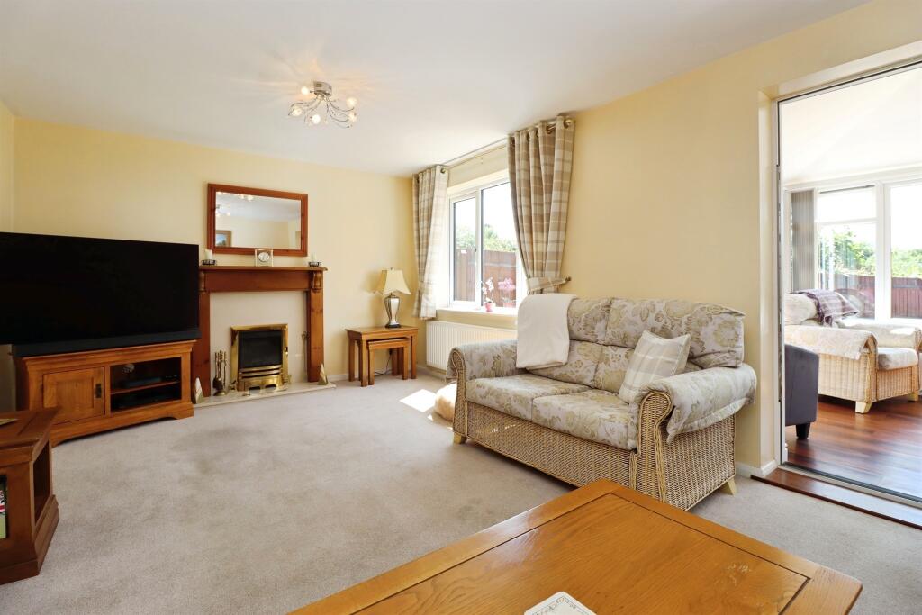 House in Wellingborough - View 3