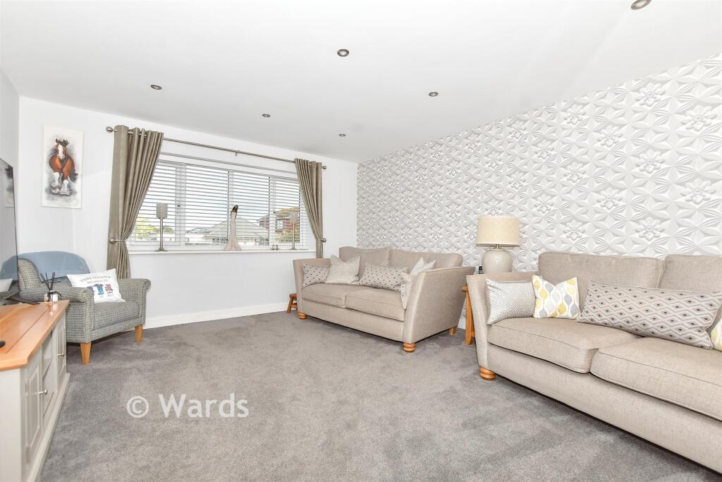 House in Tonbridge - More