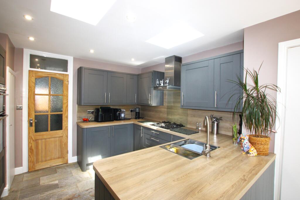 House in Weldon, North Northamptonshire - View 4
