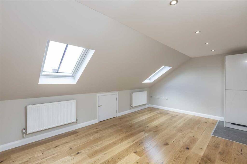 Apartment in London - View 3