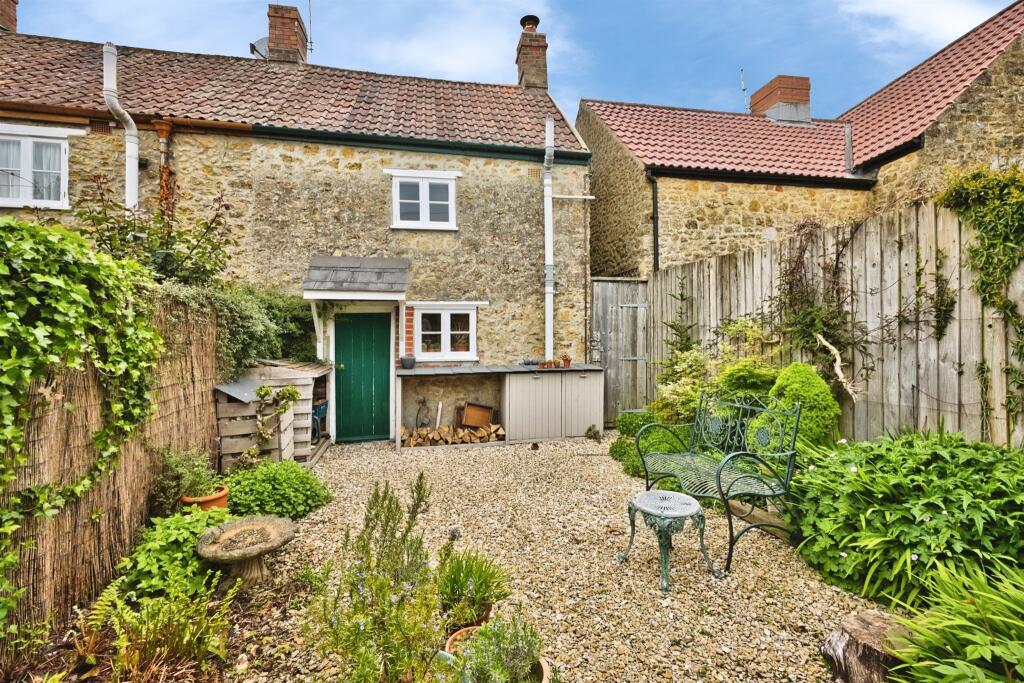 Main image of property: Bowditch Row, Crewkerne