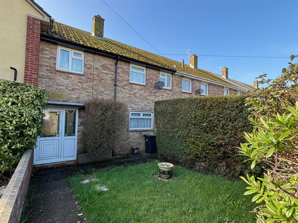 3-bed terraced on Cobham Drive, Weymouth, £250,000