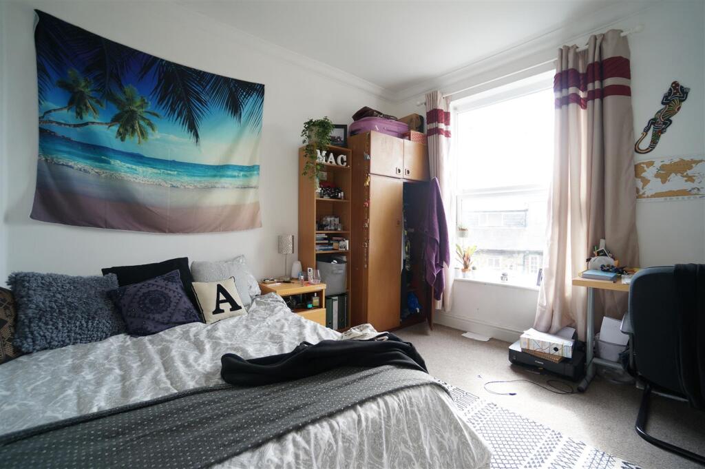 House in Bangor, Upper Bangor - View 4