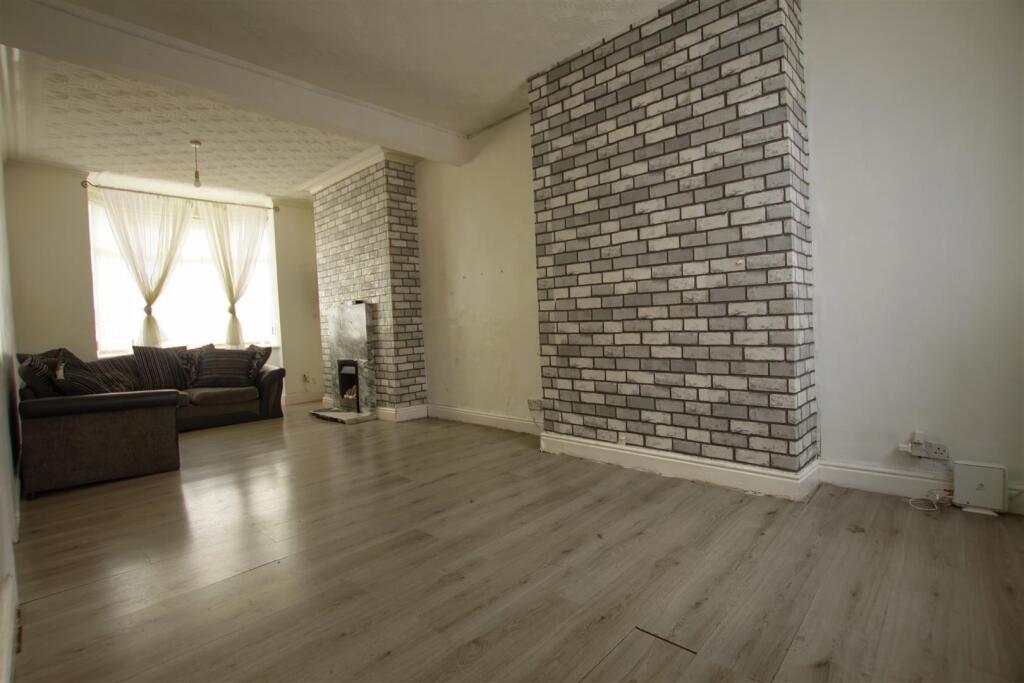House in Stockton-on-Tees - View 2