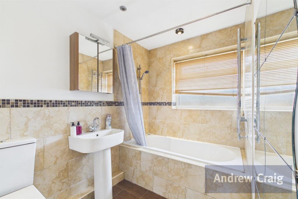 House in Newcastle upon Tyne - View 4