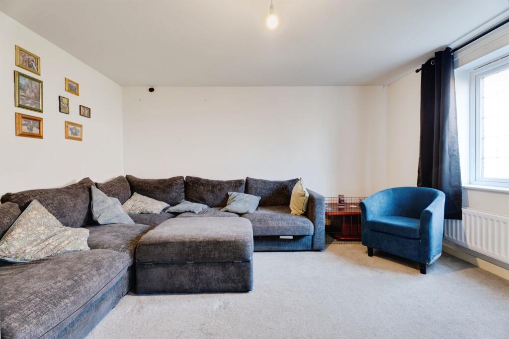 Oxlip Way, Stowupland, Stowmarket photo 2