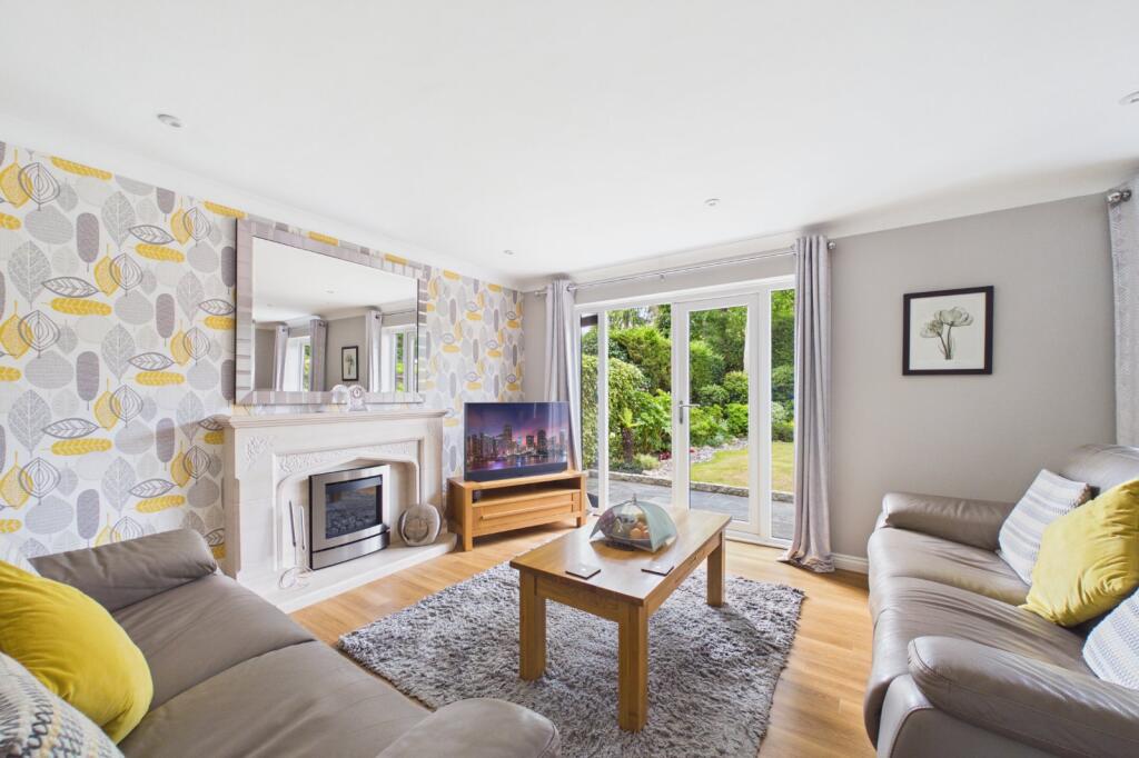 Wyvern Close, Bracknell, Berkshire, RG12 - View 2