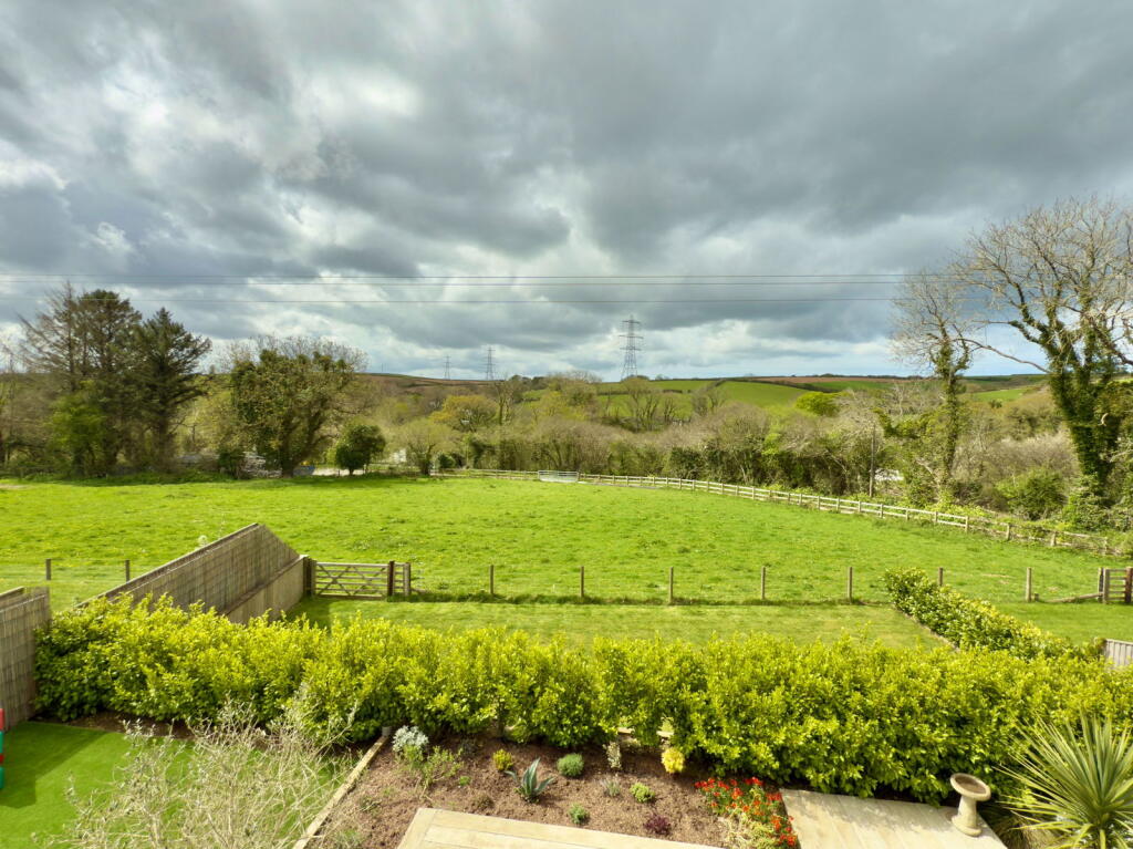 4, Rosevale Gardens, St Teath, PL30 photo 3