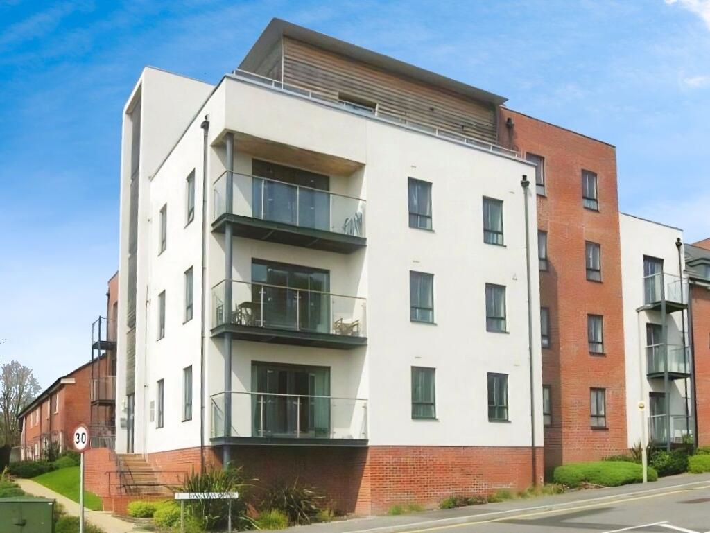 Main image of property: Sinclair Drive, Basingstoke, RG21 6AF