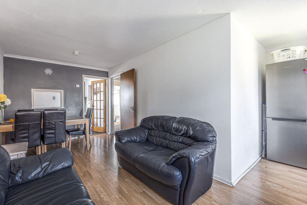 House in Guildford, Surrey - View 4