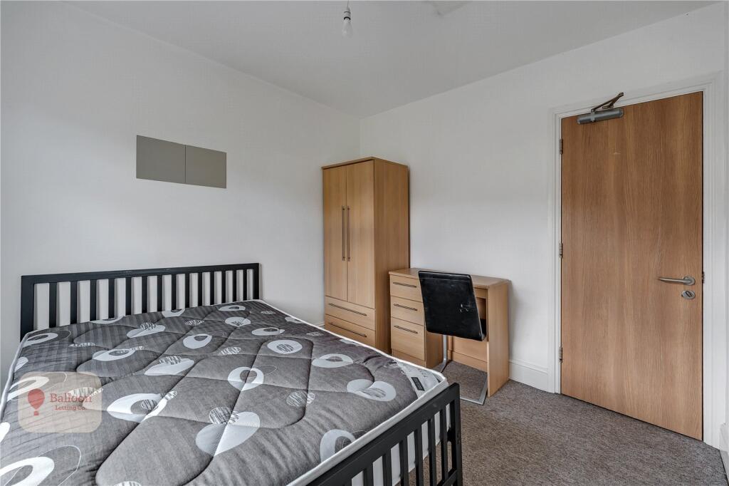 7 bedroom terraced house for rent