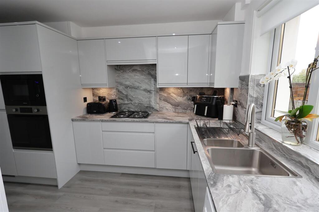 House in Port Glasgow, Park Farm - View 5