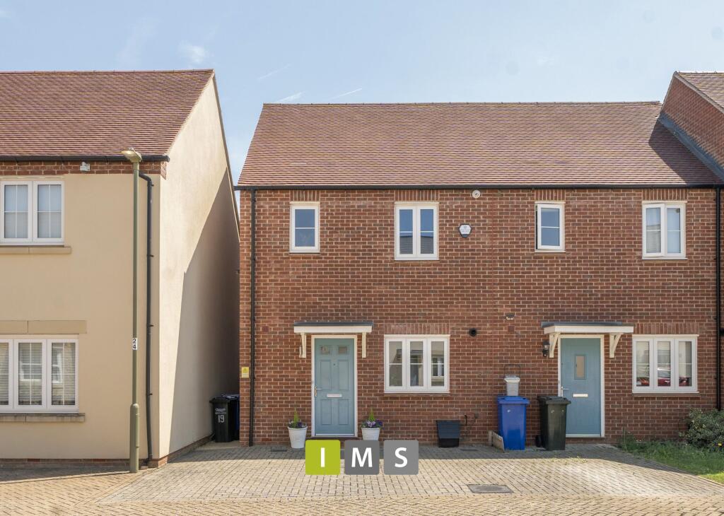 Main image of property: Stratford Way, Bicester, OX26