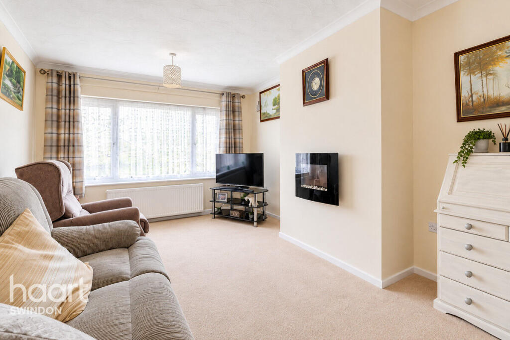House in Swindon, Greenmeadow, Haydon Wick - View 3