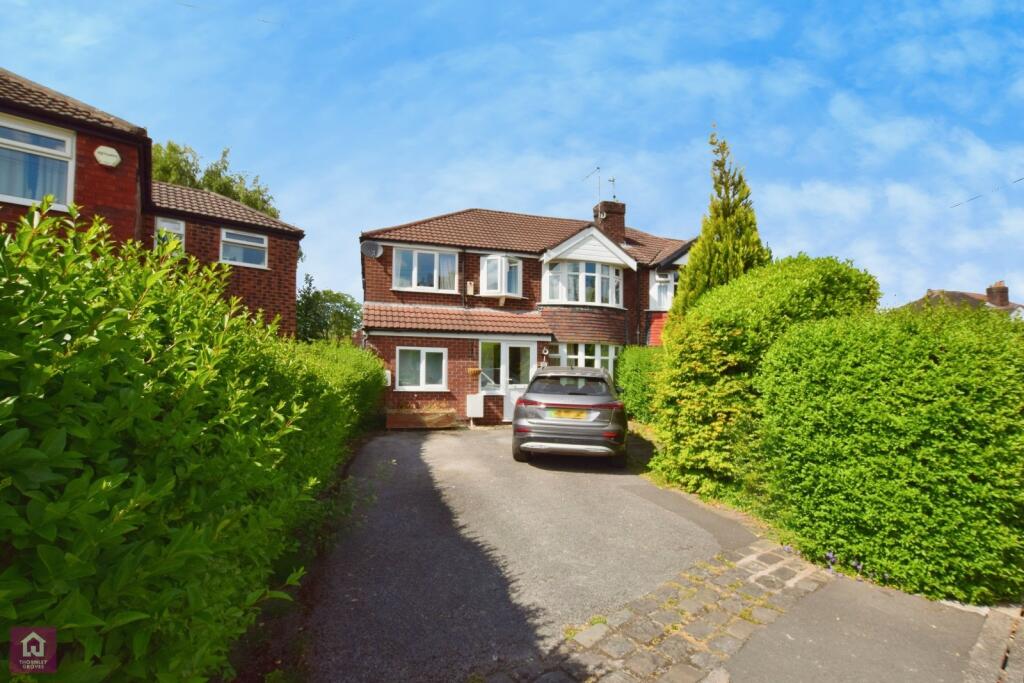 Main image of property: Bloomsbury Lane, Timperley, Altrincham, Greater Manchester, WA15