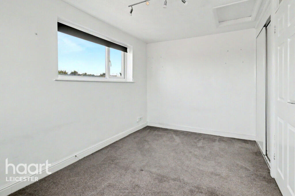 Thorpe Field Drive, Leicester