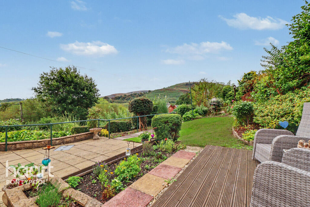 House in Newport - View 3