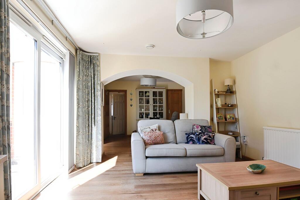 House in Southampton - View 3