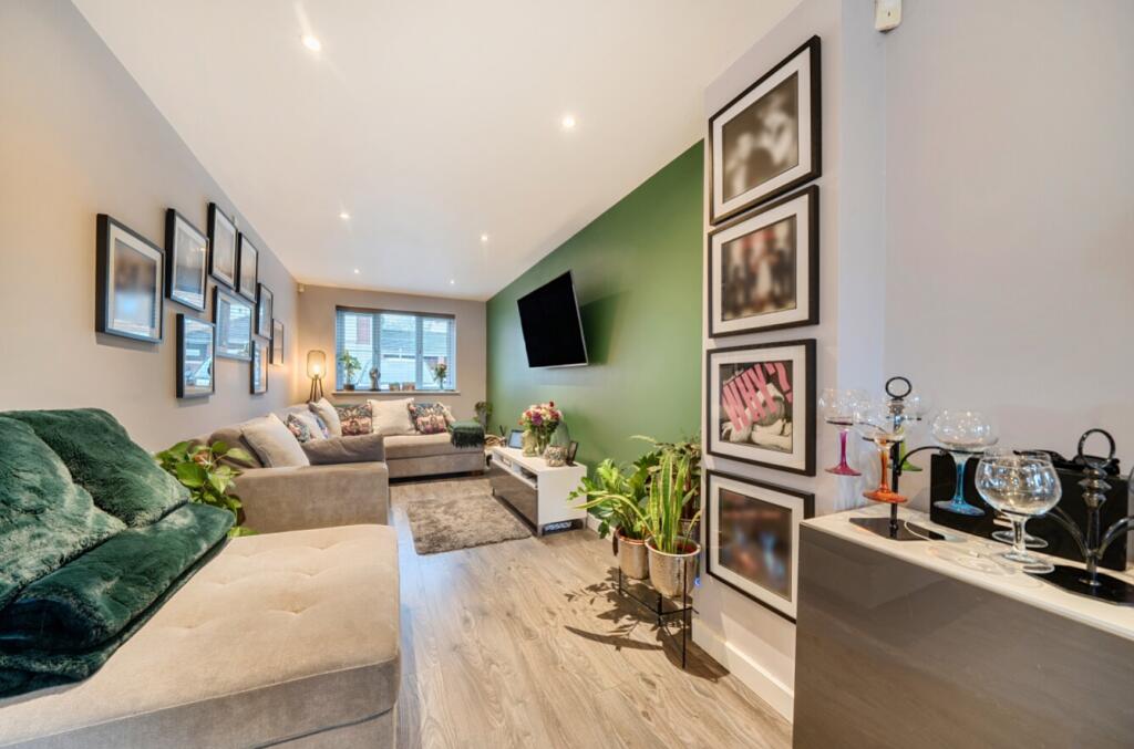 Main image of property: Longfield Avenue, Nottingham, Nottinghamshire, NG8
