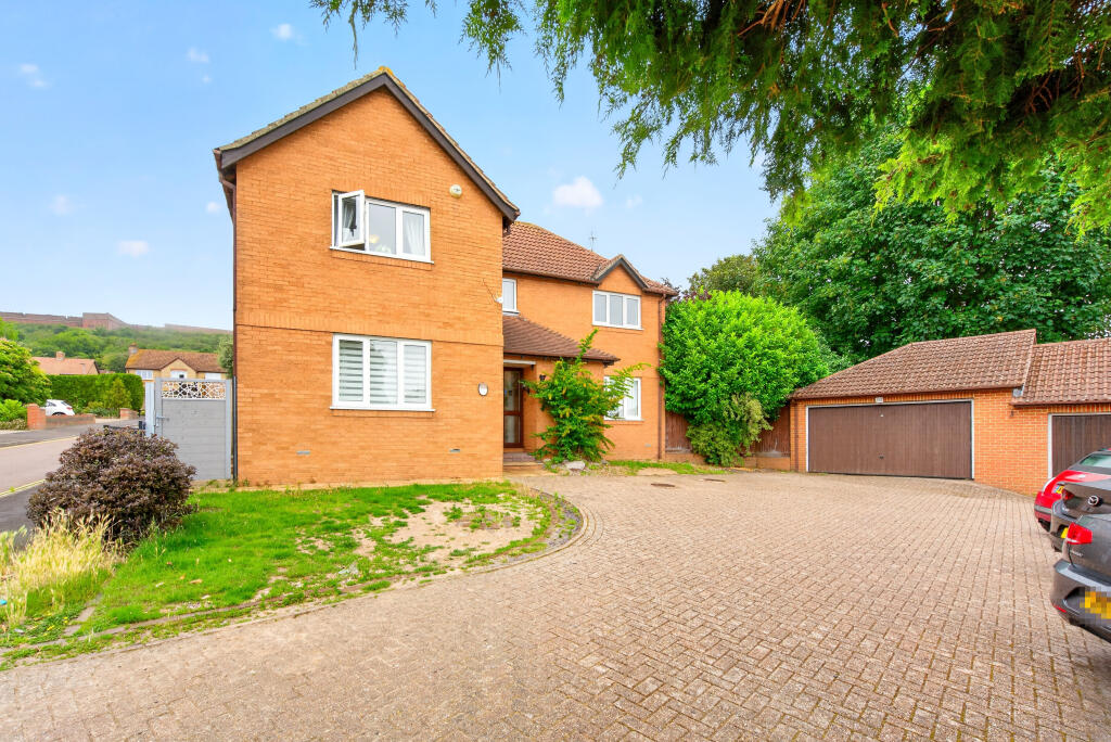 House in Portsmouth - View 2