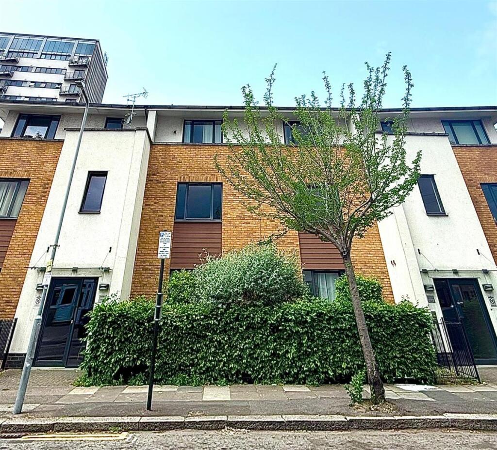 Main image of property: Parham Drive, Ilford