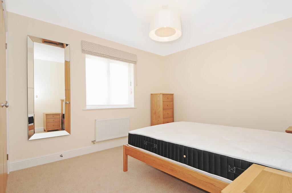 Apartment in Oxford - View 3