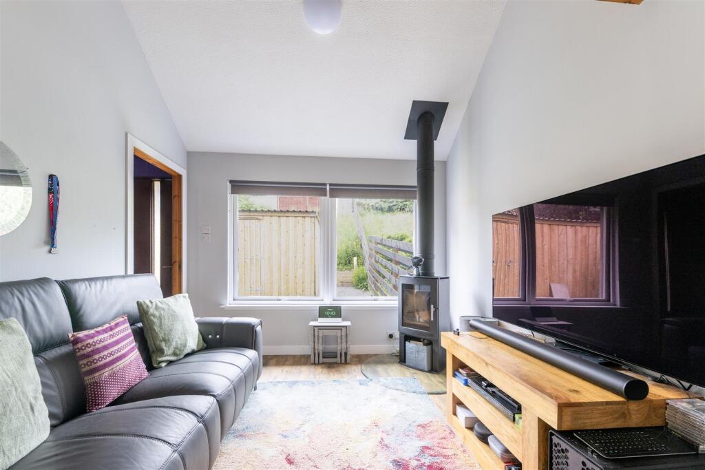 27 Muirtown Terrace, Inverness, IV3 8SA photo 4