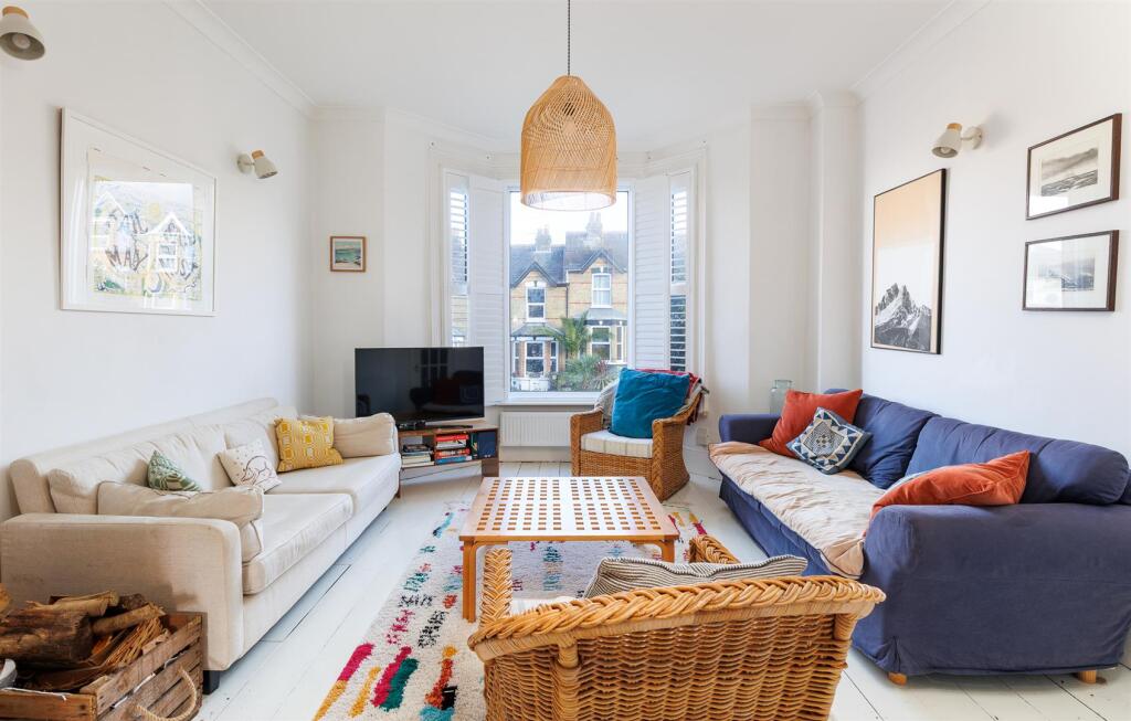 Main image of property: FABULOUS PERIOD PROPERTY CLOSE TO TOWN - Victoria Road, Cowes