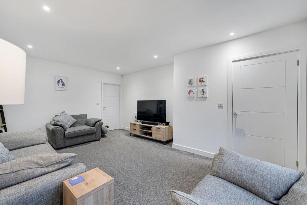 Additional image 5 of 11 Balmoral Gardens, Whitehall, Darwen, BB3 2FH