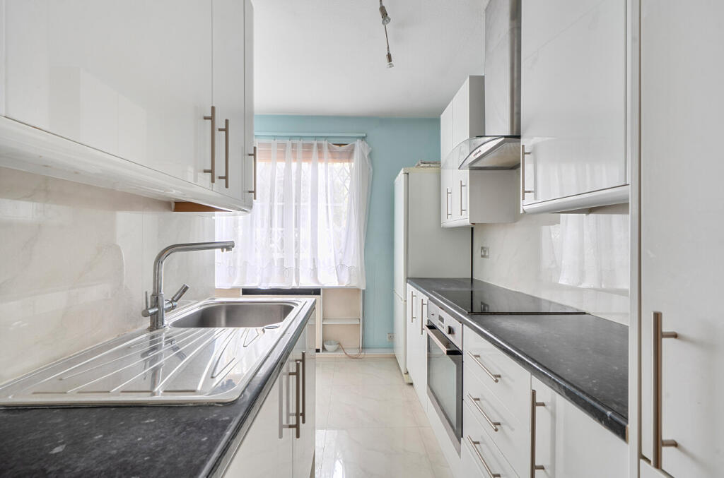 Apartment in London, St. John's Wood - View 4