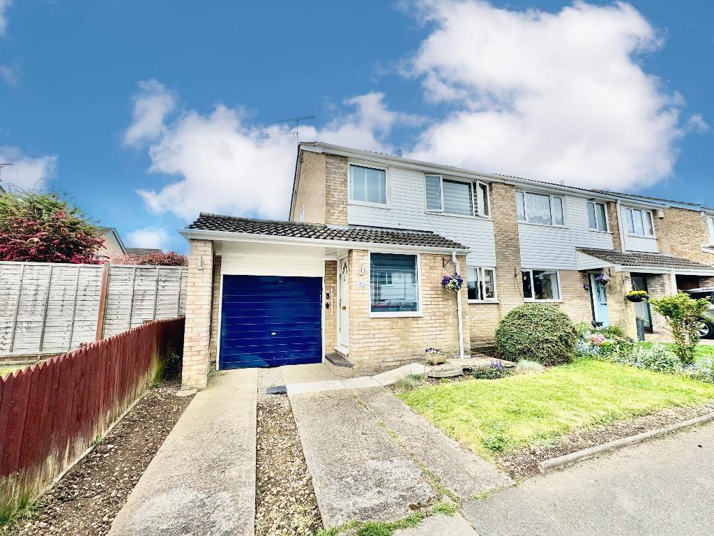 Main image of property: Bracklesham Gardens, Stopsley, Luton, Bedfordshire, LU2 8QJ