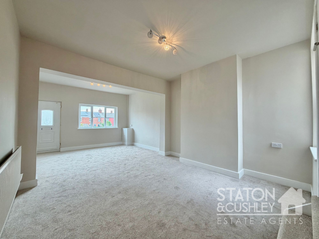 House in Nottingham - View 5